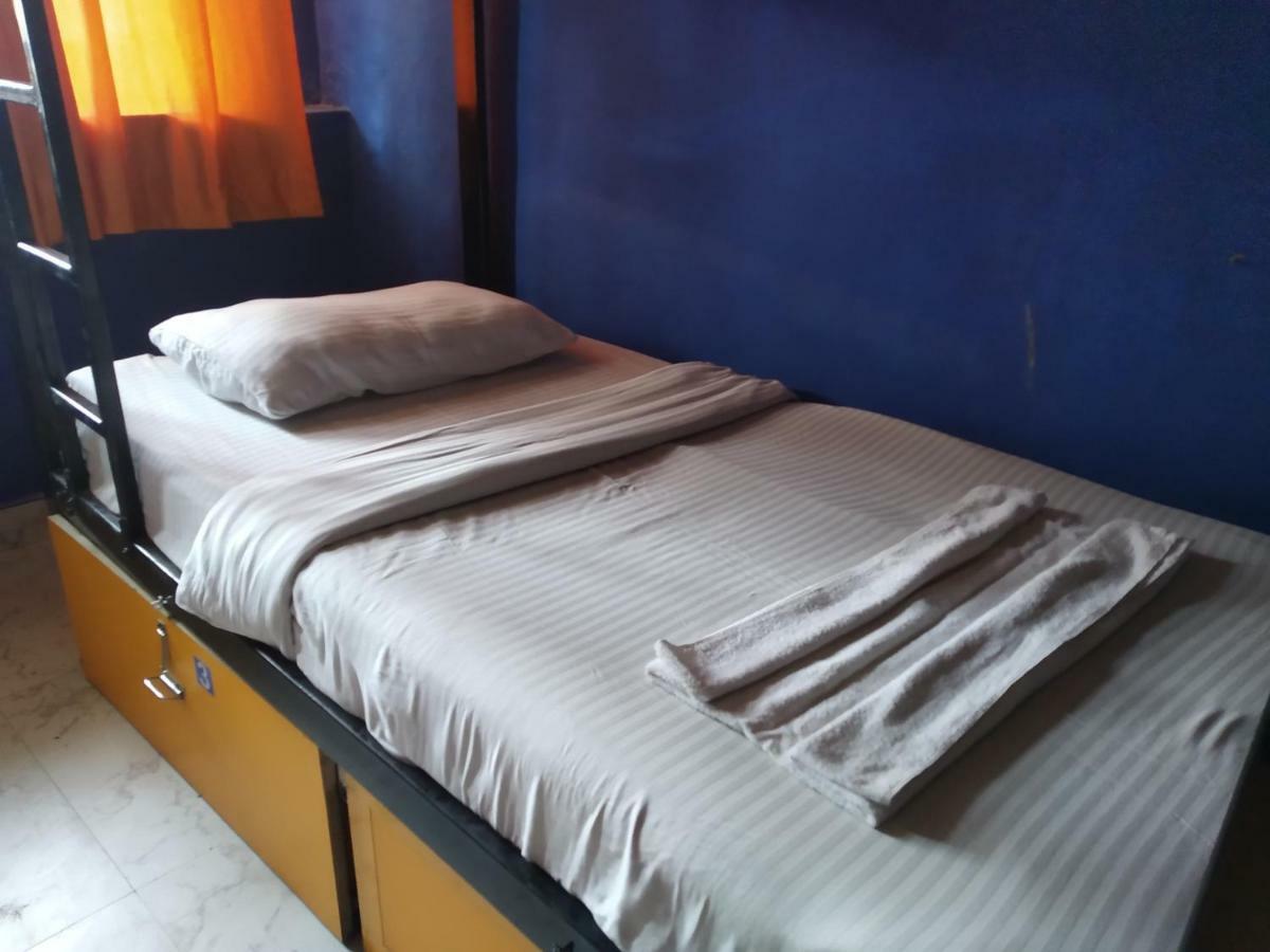 Bunk Hostel Delhi Nowe Delhi Zewnętrze zdjęcie